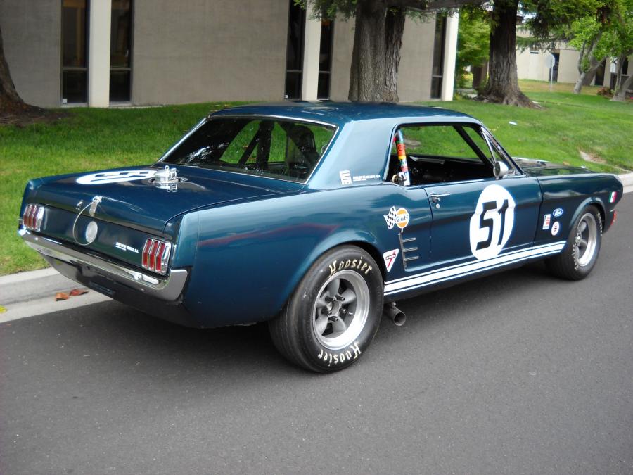  Ford Mustang FIA Racing Car 1966 года  (фото 4 из 4)